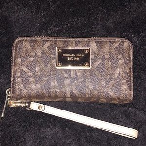 Michael Kors wallet